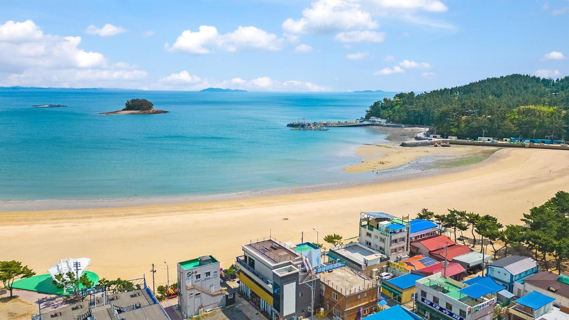 Taean Yeonpohaebyenap Pension Exterior foto